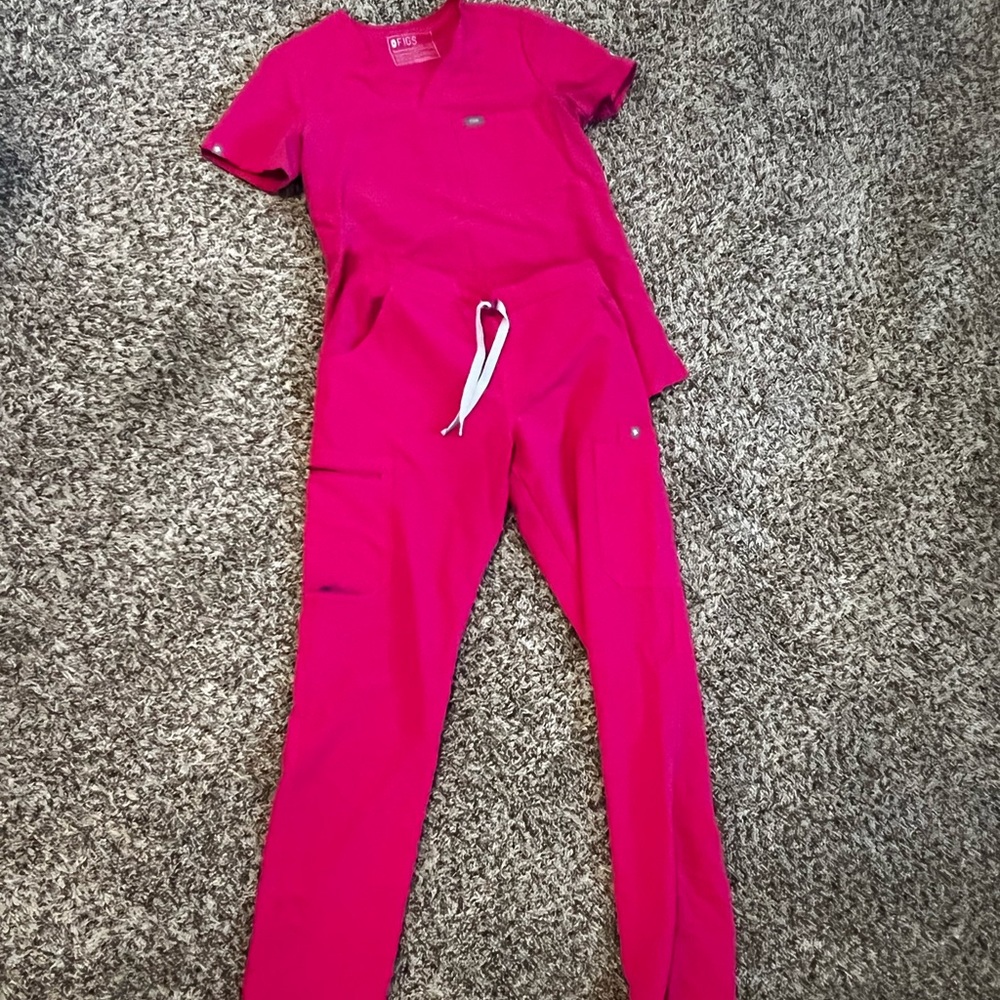 Figs scrubs